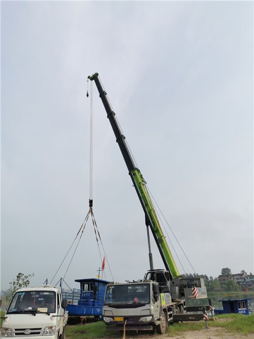 河口县桥梁建设吊装案例